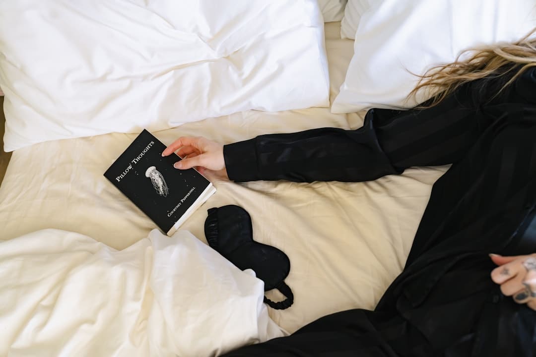 搞笑女艺人自曝花79万整容：期望更美丽的脸日子
